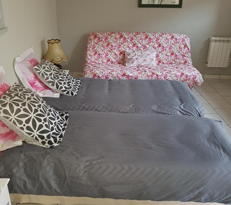 Photo of Others in Destry