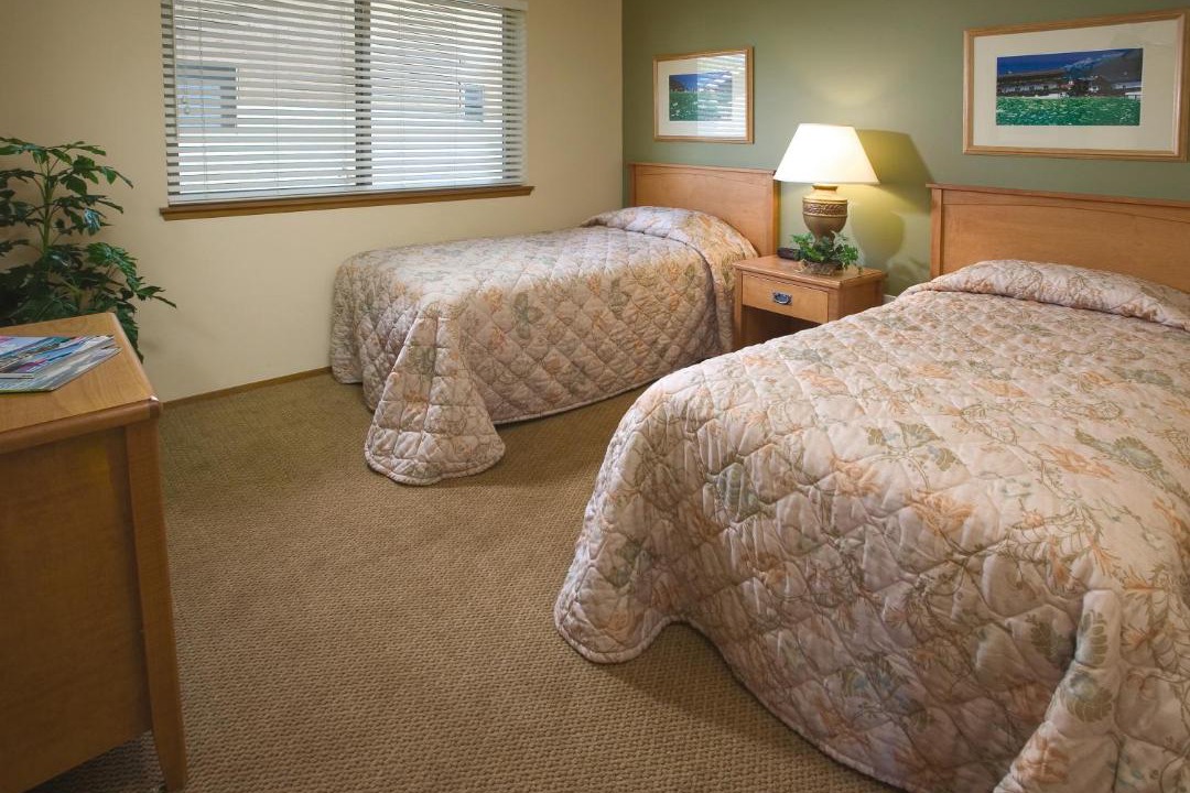 Photo of Others in Downtown Leavenworth