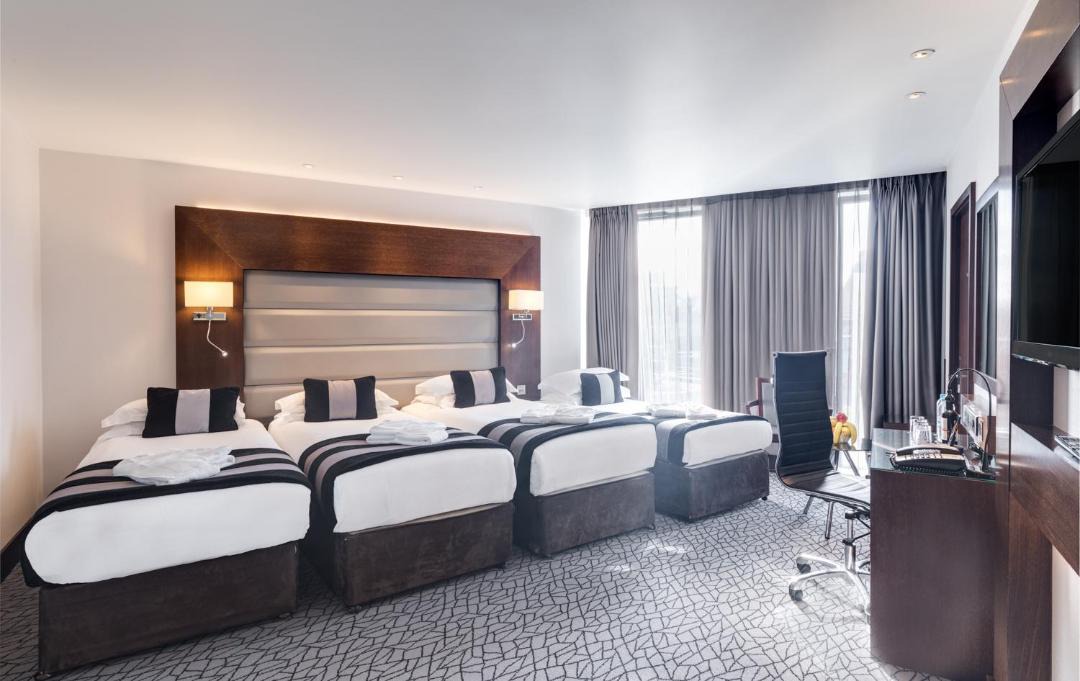 Photo of Others in Heston