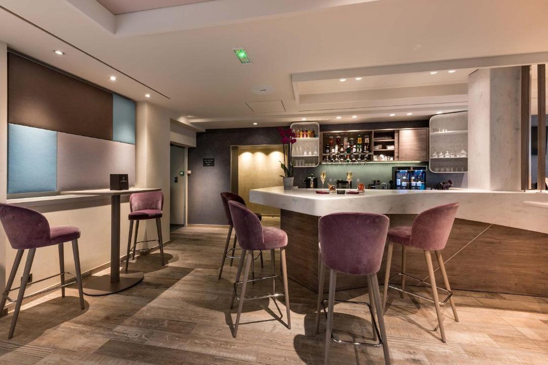 Photo of Others in Ternes