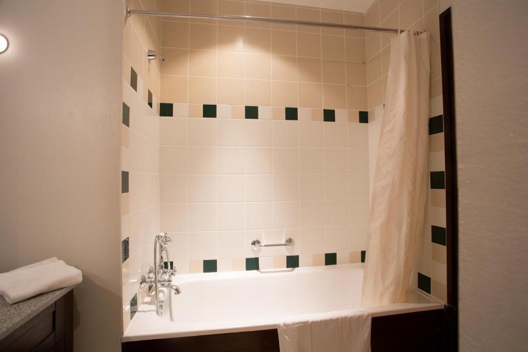 Photo of Bathroom in Plailly
