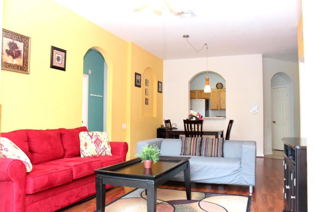 Photo of Livingroom in Windsor Hills