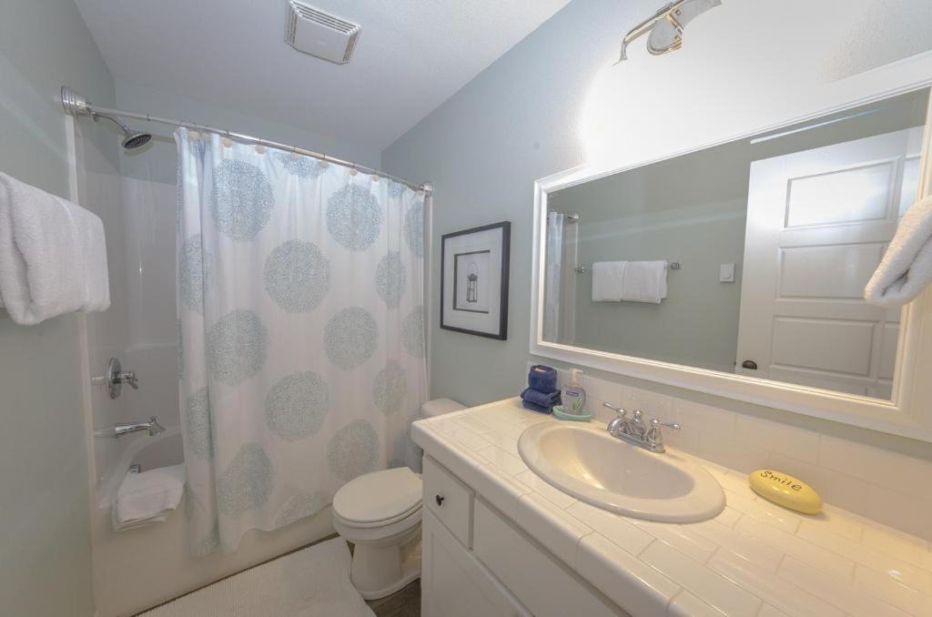 Photo of Bathroom in Olivia Beach