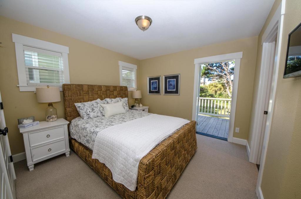Photo of Bedroom in Olivia Beach