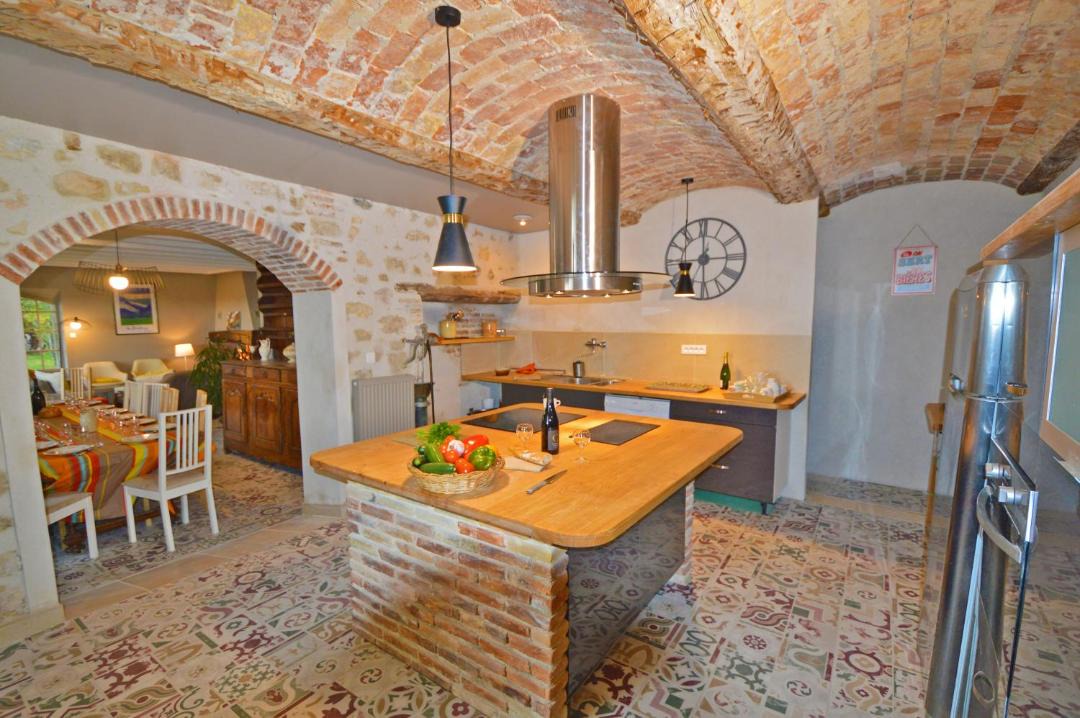 Photo of Kitchen in La Garde-Adhemar