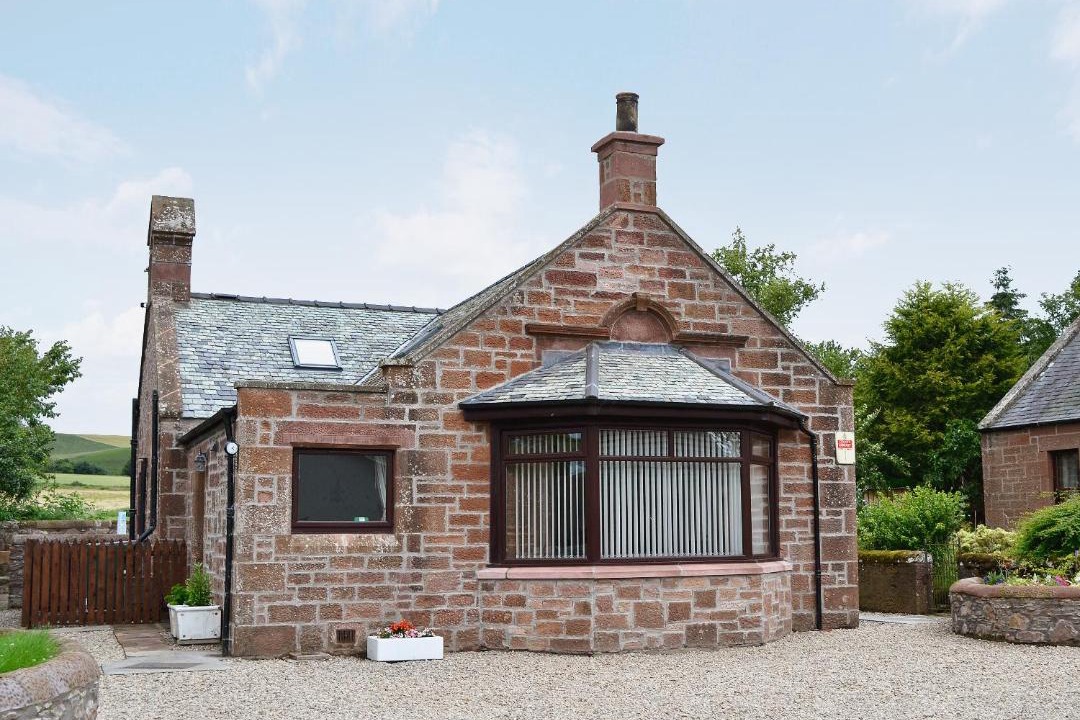 Photo of Buildings in Memus