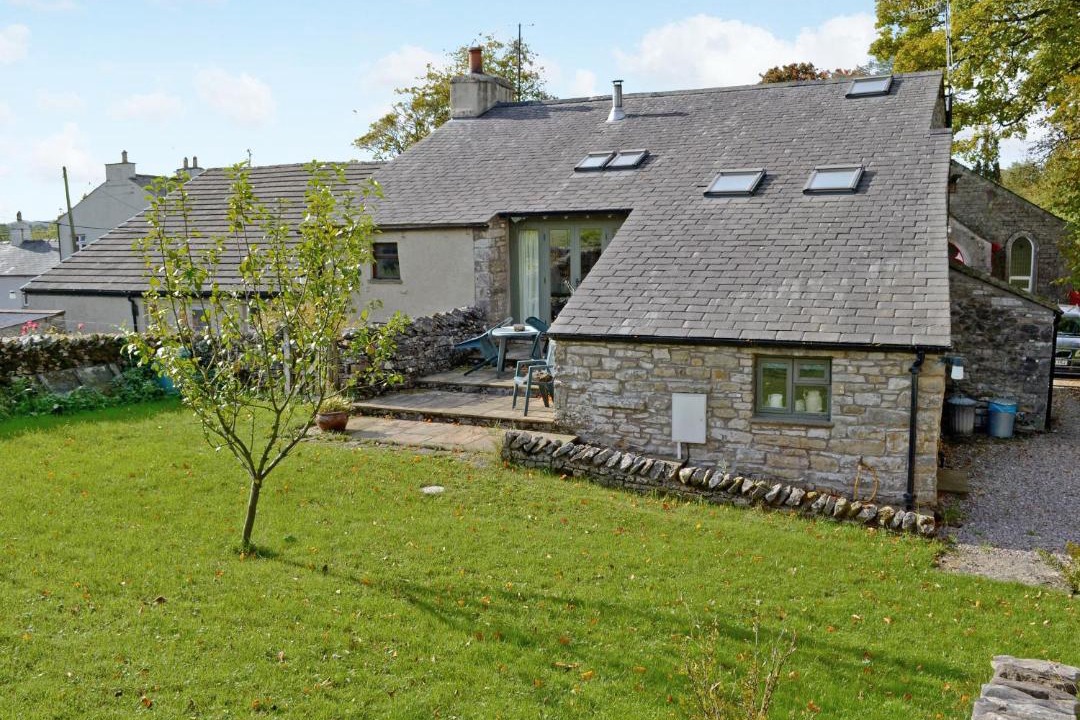 Photo of Buildings in Orton