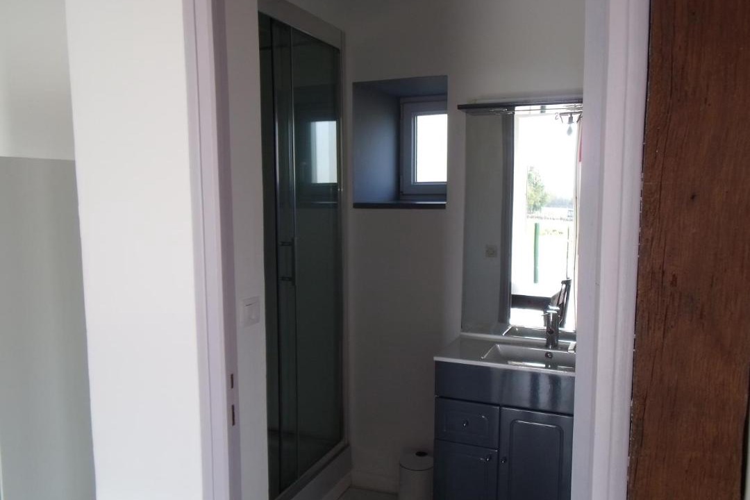 Photo of Bathroom in Clam