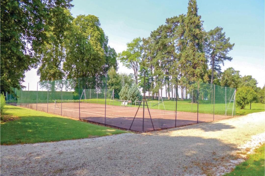 Photo of Outdoor in Ocquerre