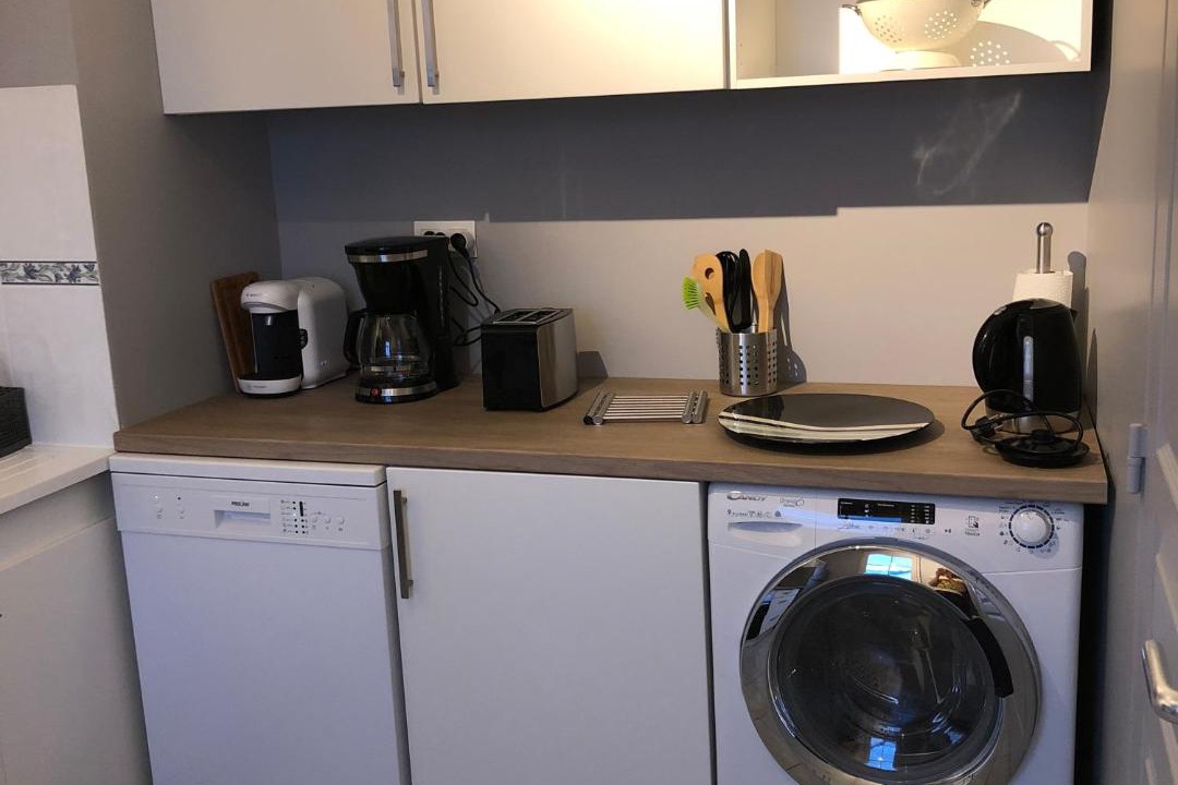 Photo of Others in Albert