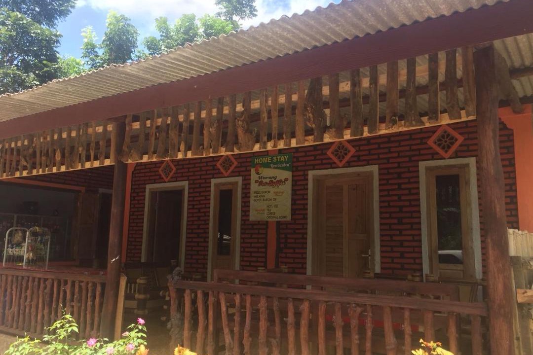 Photo of Buildings in Tamansuruh