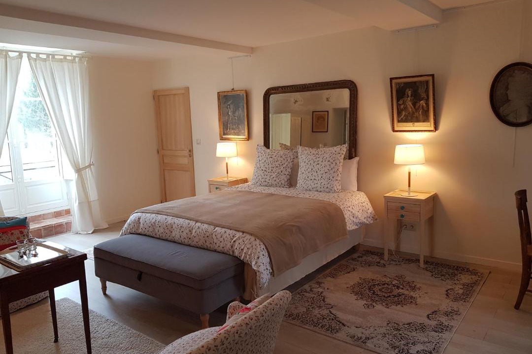 Photo of Others in Neuvy-au-Houlme