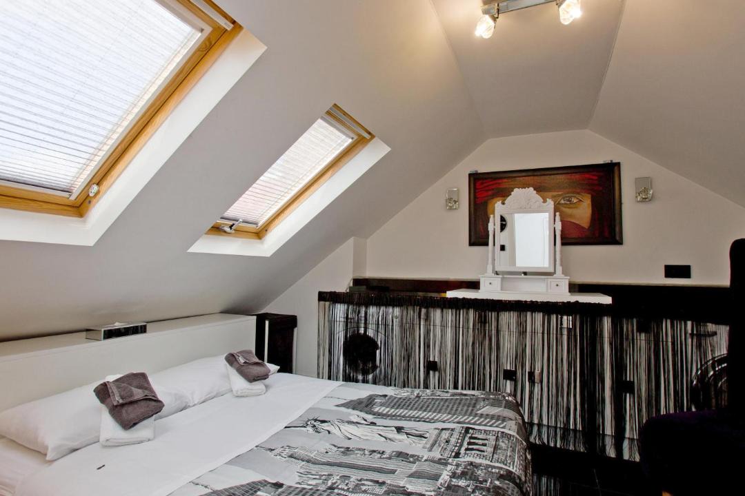 Photo of Bedroom in Graveney