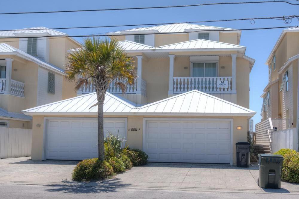 Photo of Buildings in Silver Sands Beach