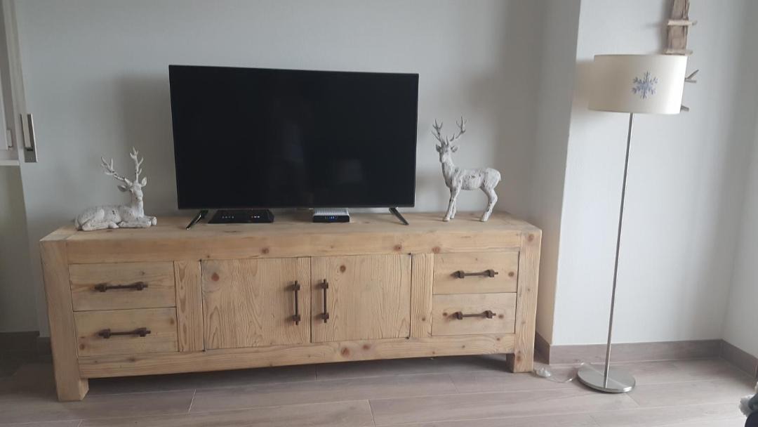 Photo of Livingroom in Lens