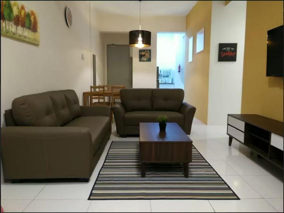 Photo of Livingroom in Taman Mirindi