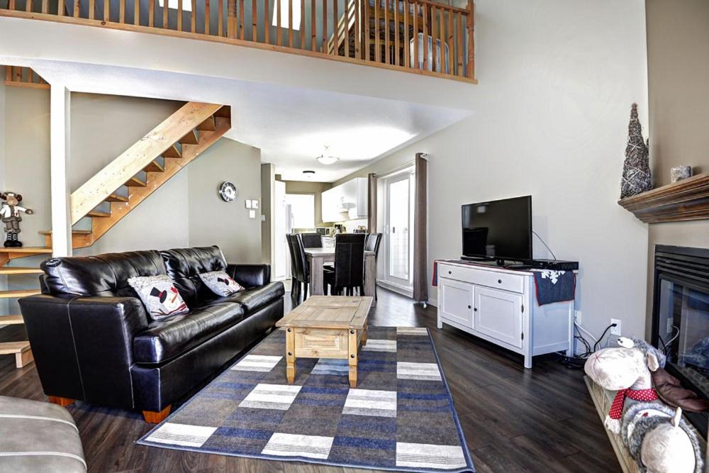 Photo of Livingroom in Stoneham