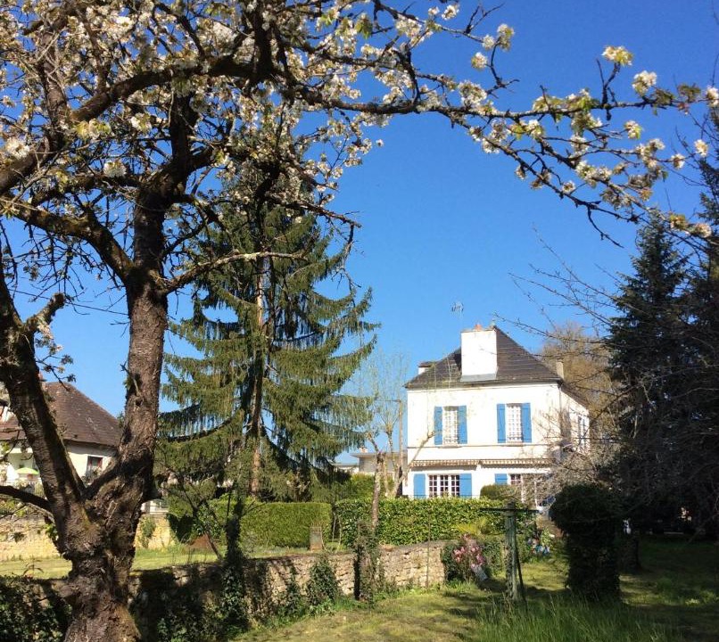 Photo of Others in Crain