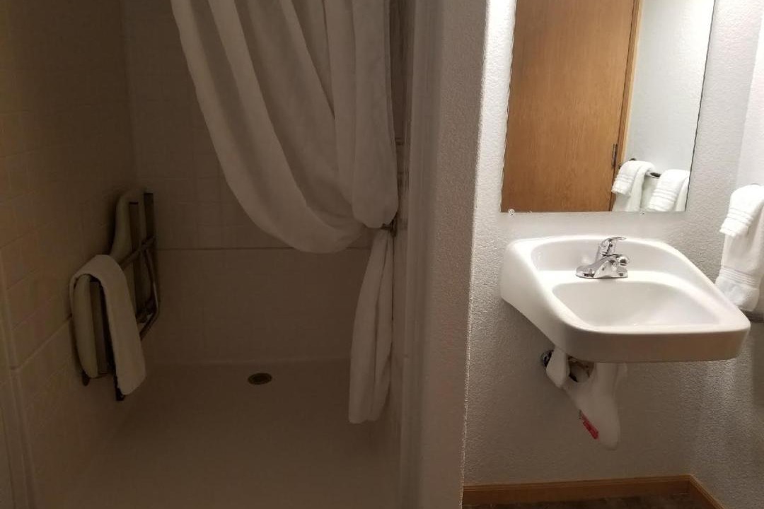 Photo of Bathroom in Glendo