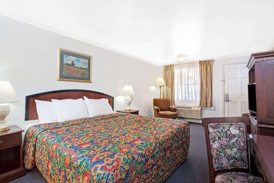Photo of Bedroom in Murphys Corner