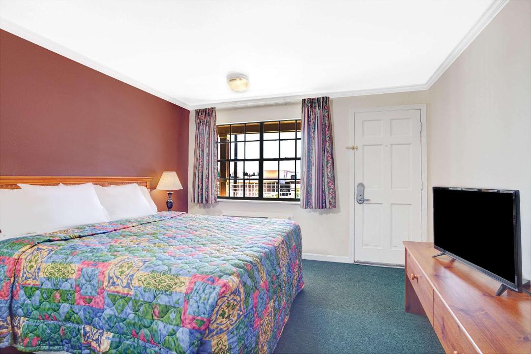 Photo of Bedroom in Murphys Corner