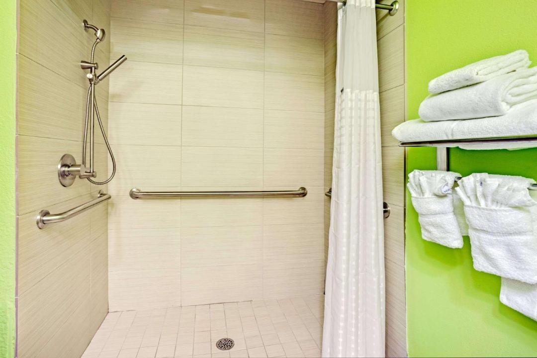 Photo of Bathroom in Farmers Branch