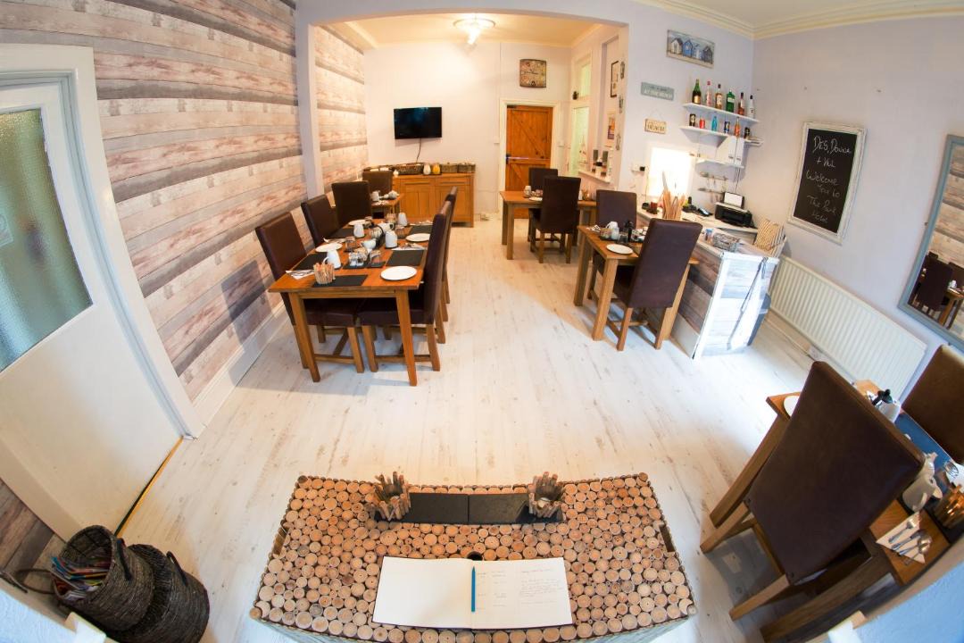 Photo of Livingroom in Boscombe