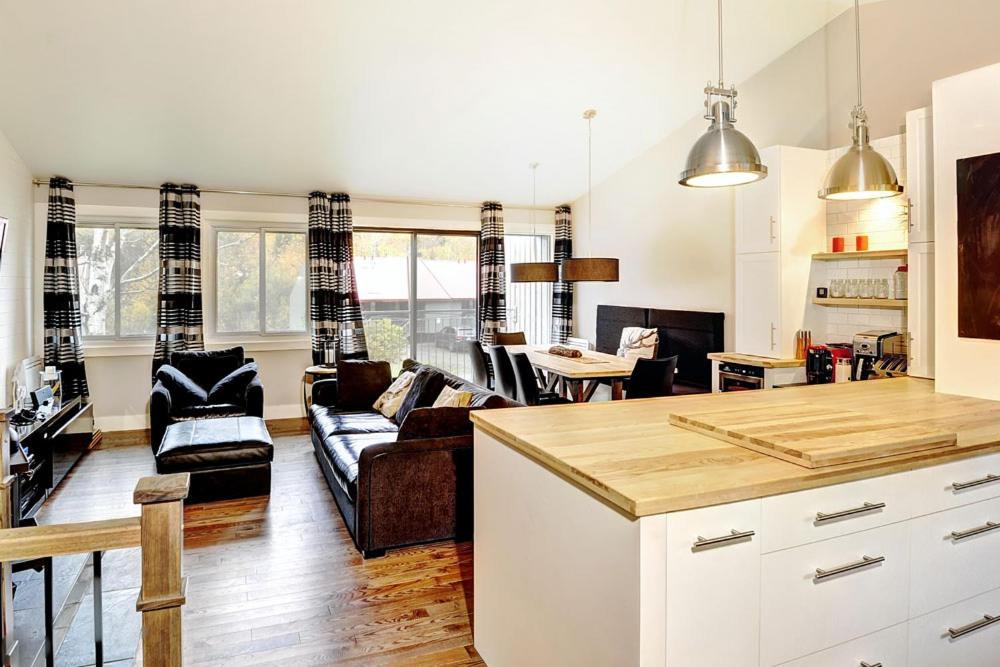 Photo of Livingroom in Stoneham