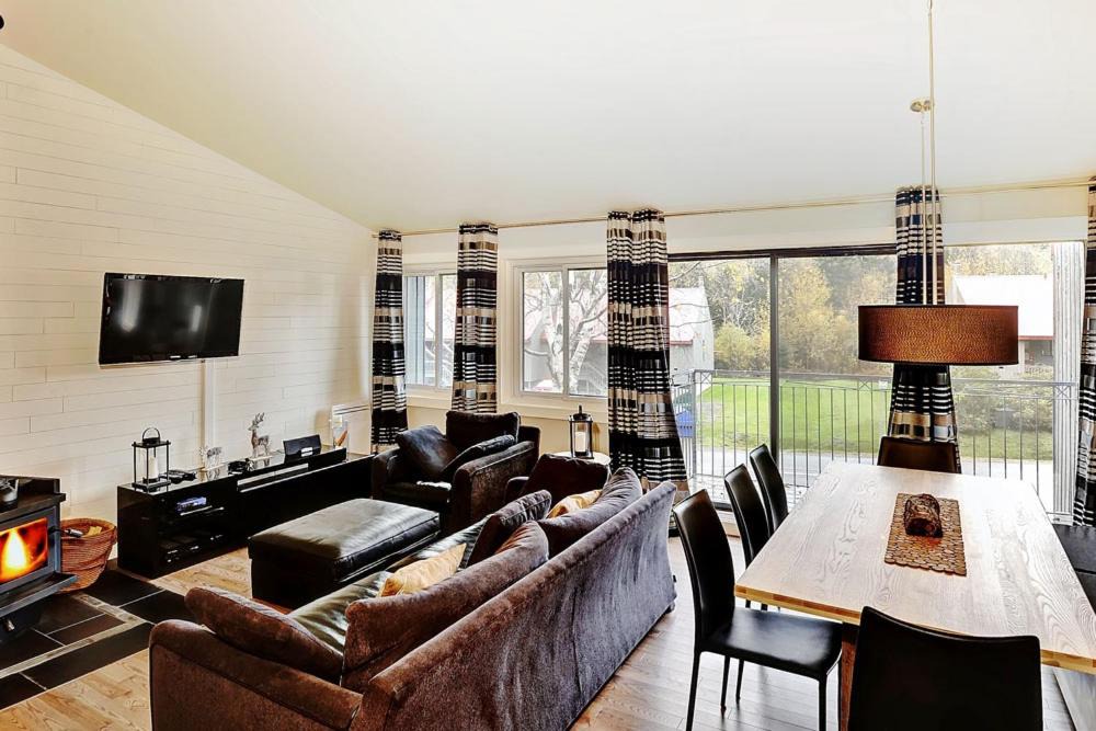 Photo of Livingroom in Stoneham