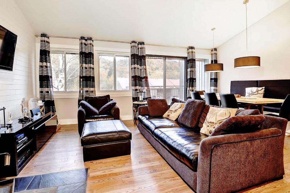 Photo of Livingroom in Stoneham