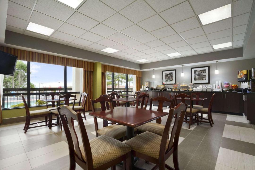 Photo of Others in Calhoun