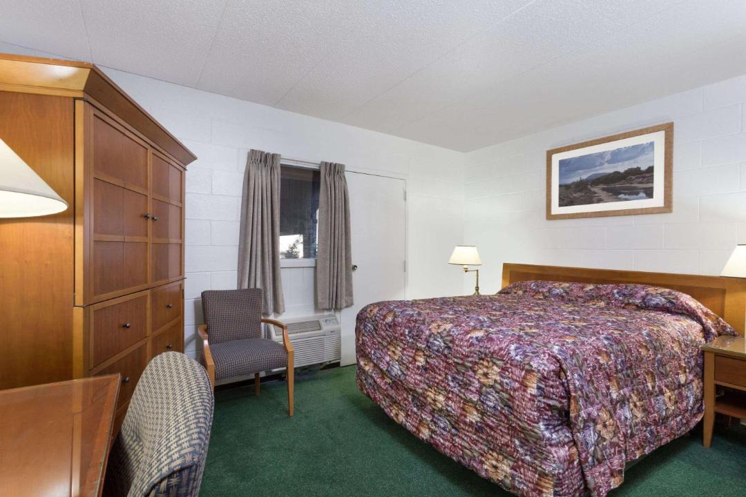 Photo of Bedroom in Moose Jaw