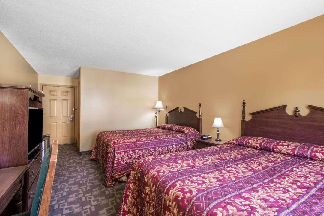 Photo of Others in Hadley