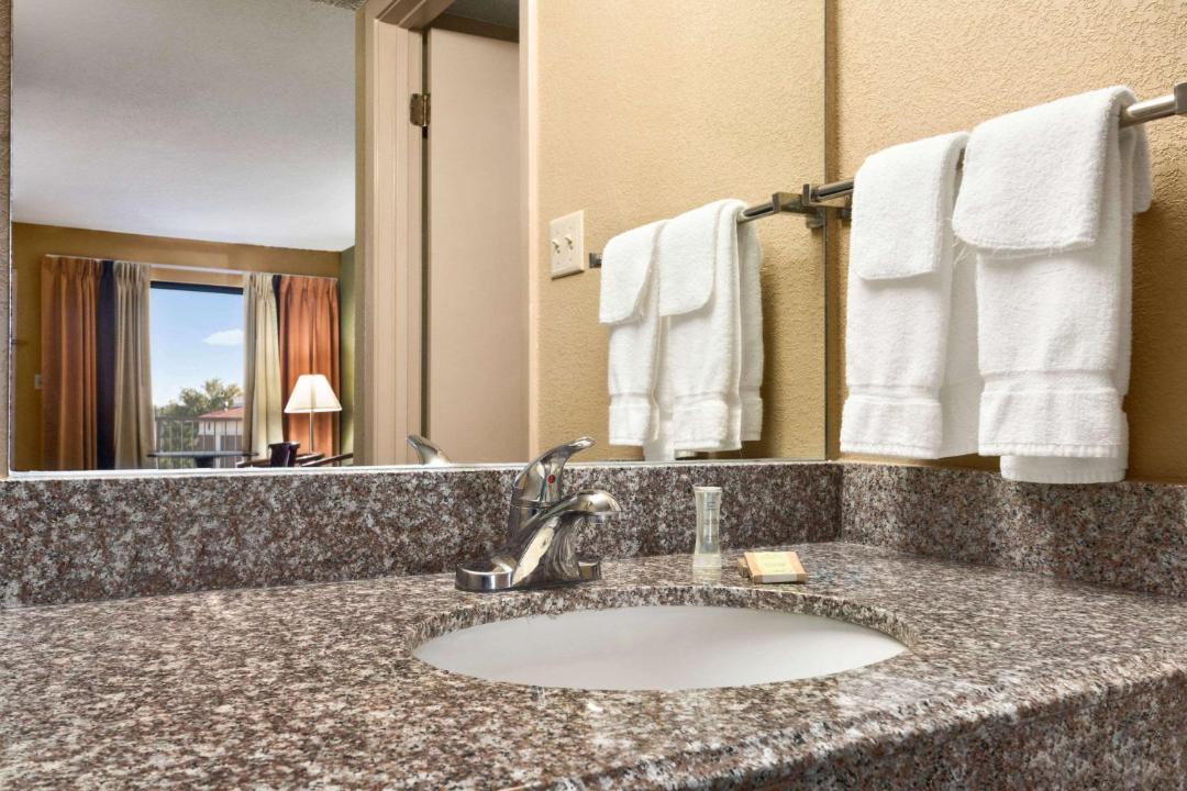 Photo of Bathroom in Hattiesburg