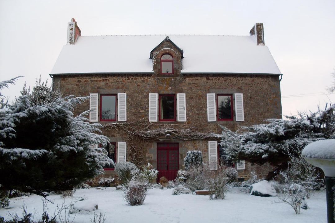 Photo of Buildings in Dinge