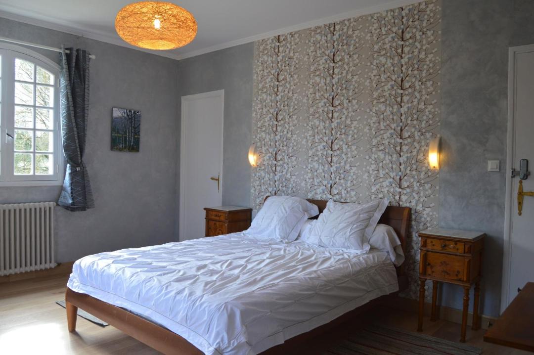 Photo of Others in Arnaud-Guilhem