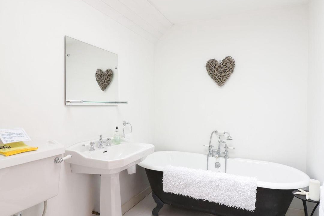 Photo of Bathroom in Murthill