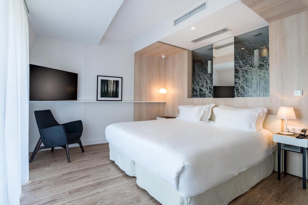 Photo of Bedroom in Avene