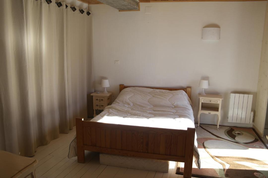 Photo of Bedroom in Seyne