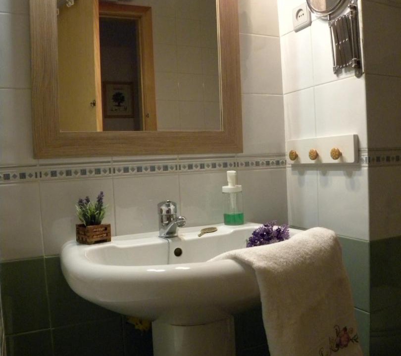 Photo of Bathroom in Escalo