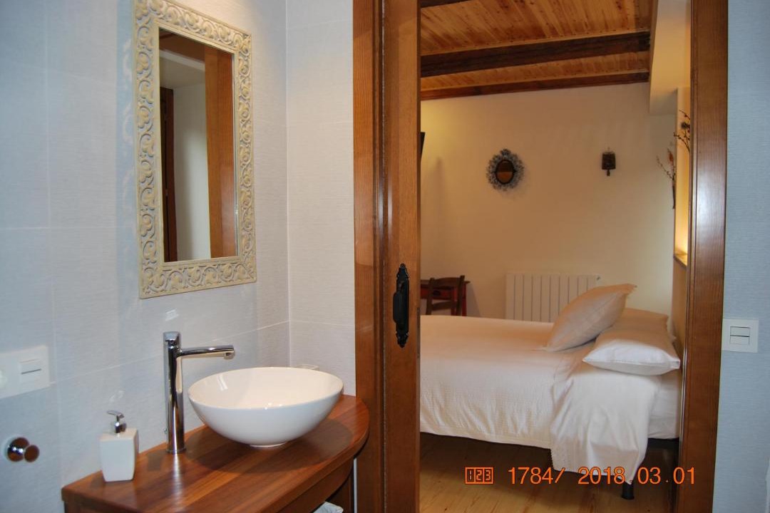 Photo of Bathroom in Isaba