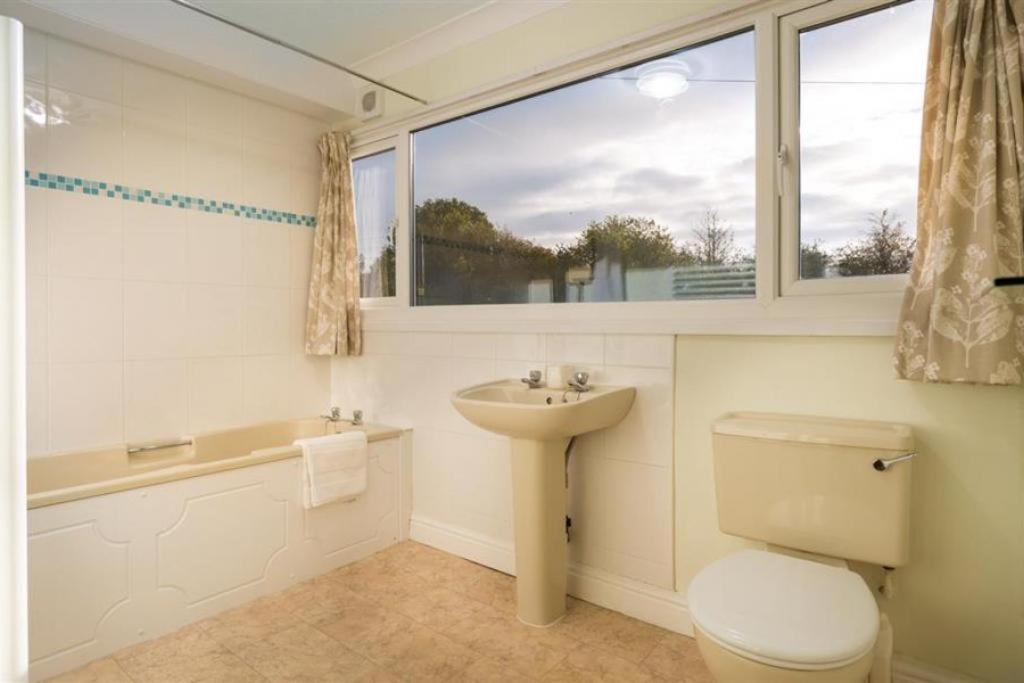 Photo of Bathroom in Underbarrow