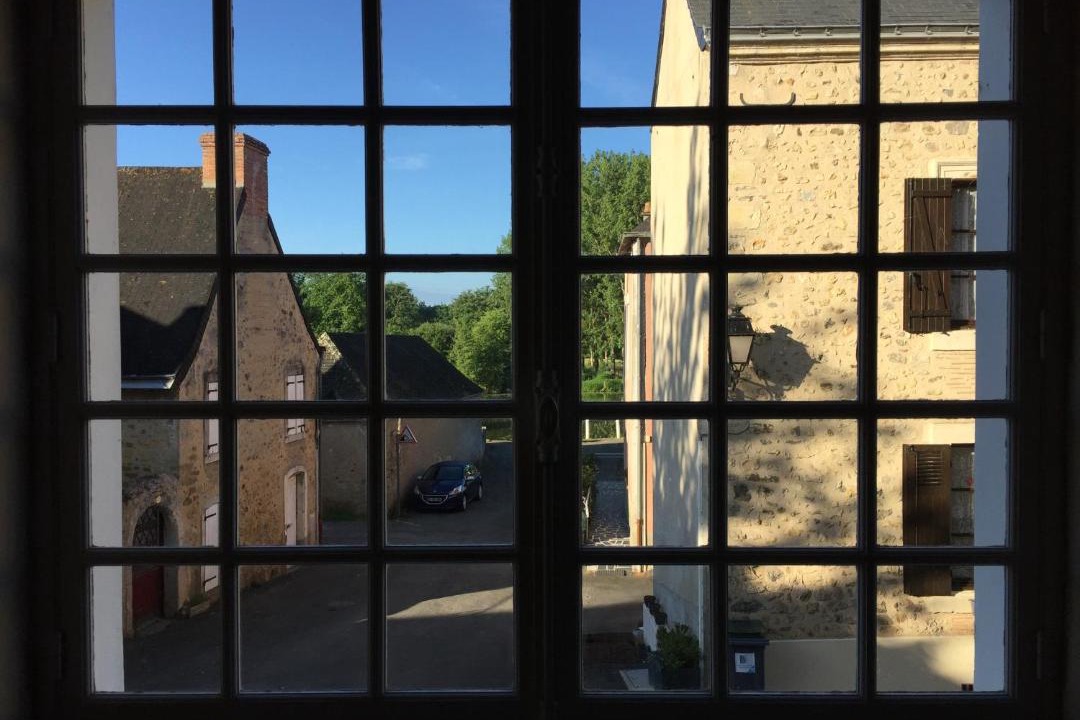 Photo of Others in Avoise