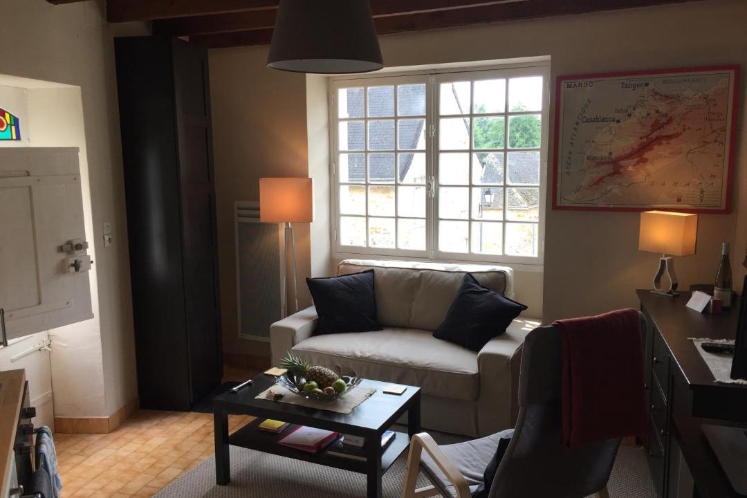 Photo of Others in Avoise