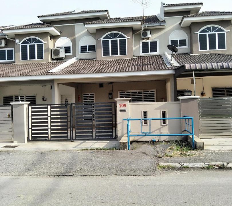 Photo of Buildings in Sitiawan