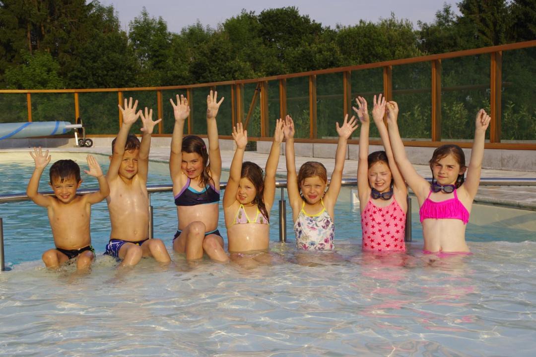 Photo of Human In Picture in Signy-lAbbaye