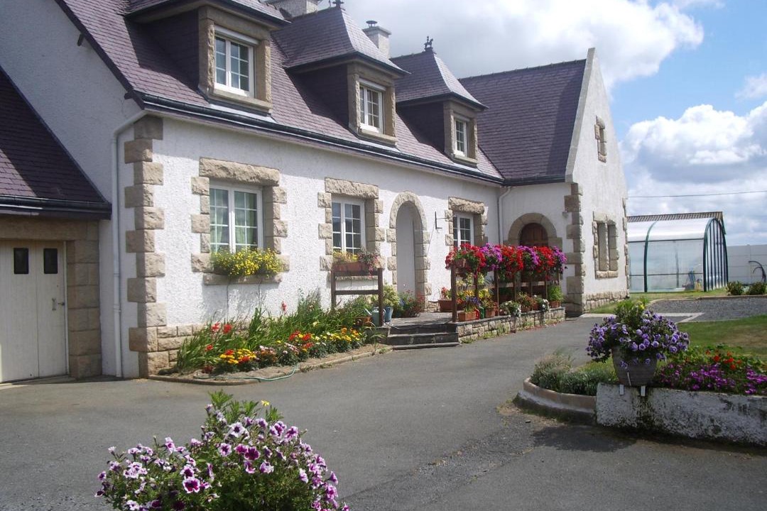 Photo of Buildings in Plerin