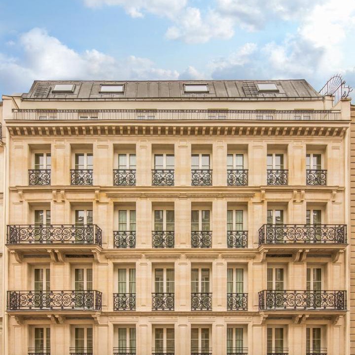 Photo of Others in 8th Arrondissement