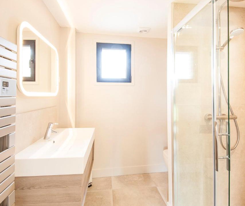 Photo of Bathroom in Mons-en-Pevele