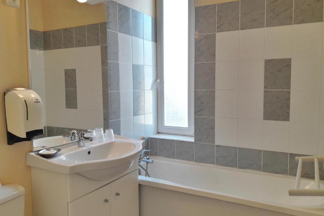 Photo of Bathroom in Corbeny